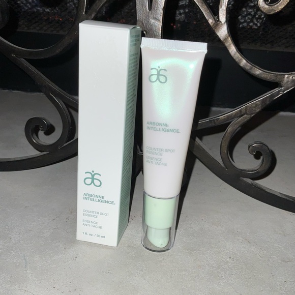 Arbonne Other - Arbonne Intelligence  Counter Spot Essence NIB